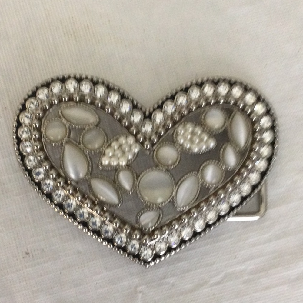 Chic Silver color Belt buckle with Accents pearls & ringtones.